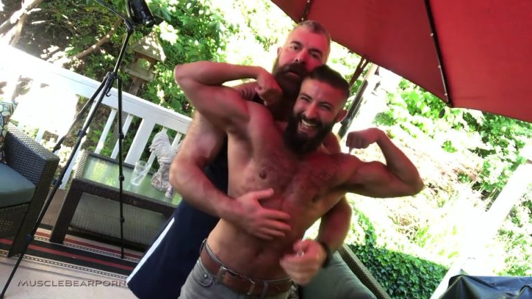 Muscle Bears Will & Liam Angell Bareback Transsexual Stud Trip Richards