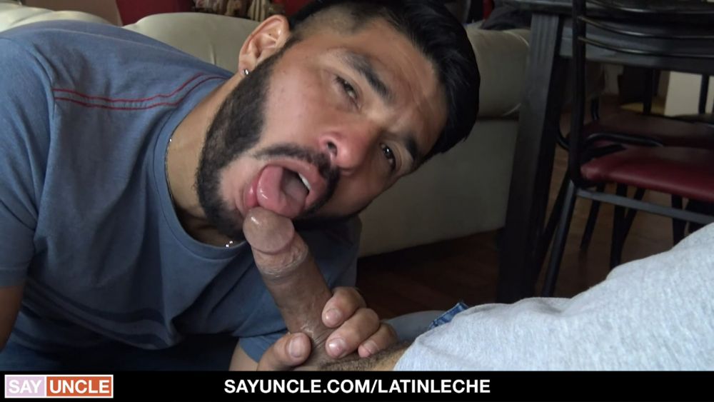 David's First Bottoming For Latin Leche