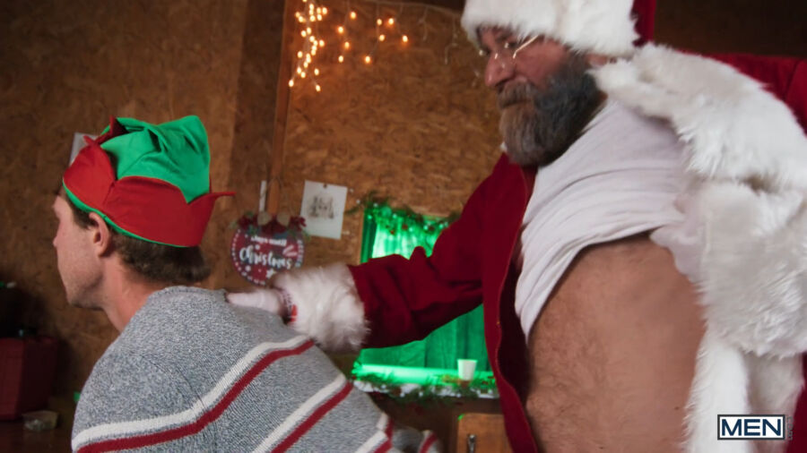 Benjamin Blue & Daddy Cakes - Santa's Raunchy Workshop