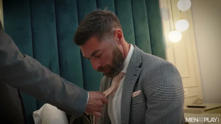 MenAtPlay in OnlyMatt & Manuel Capri: Hotel Bareback Hookup Passion